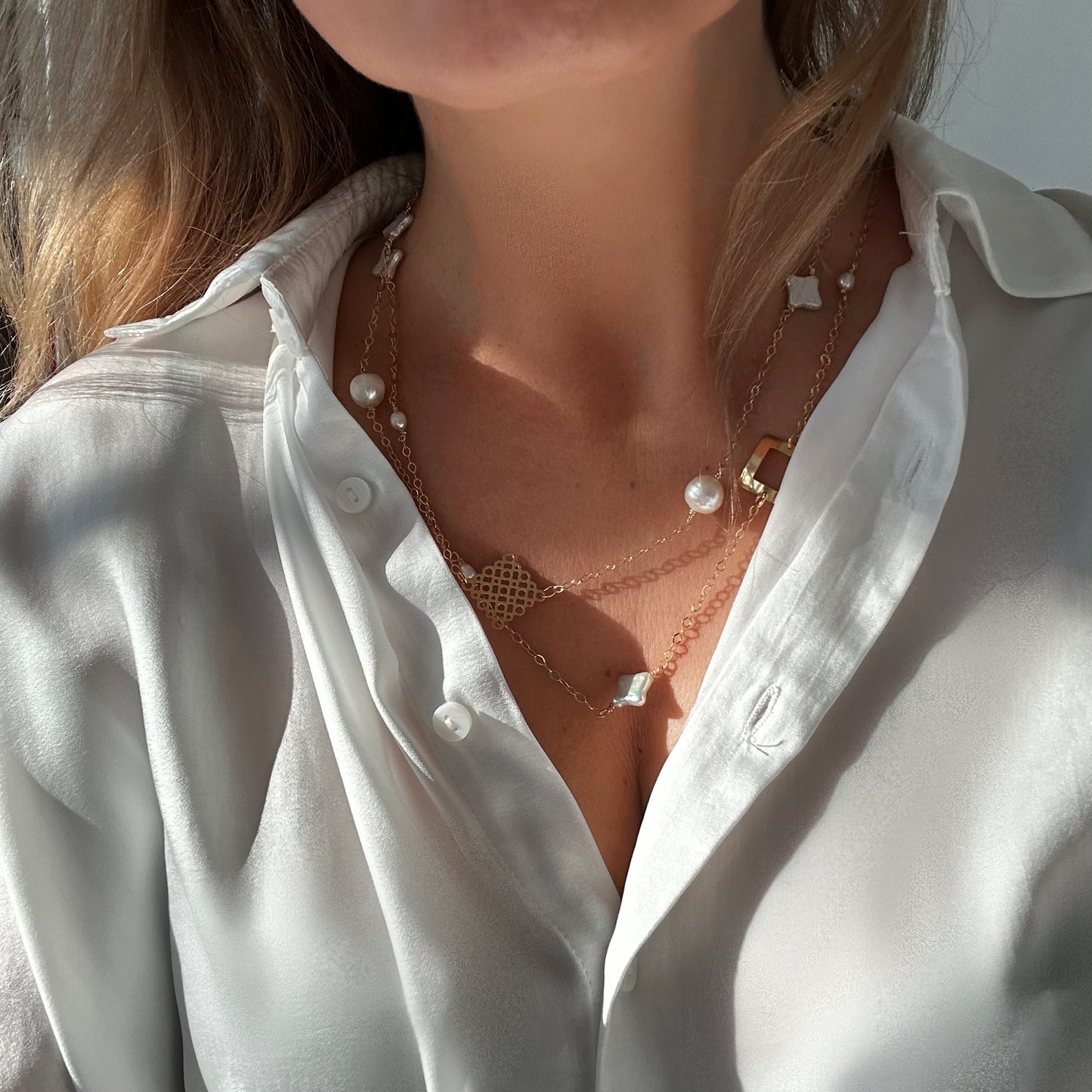 MY DREAMSHINES CHARMS AND PEARLS long necklace