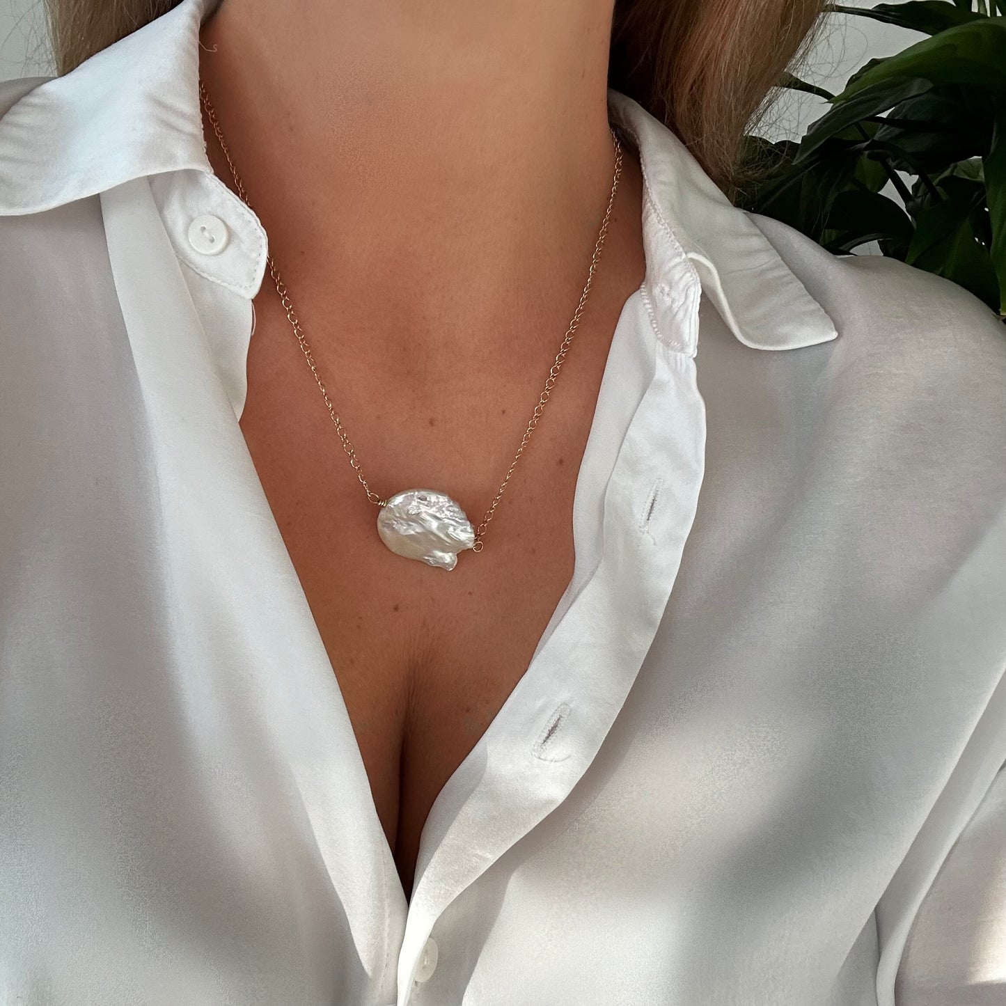 THE ONE PEARL necklace