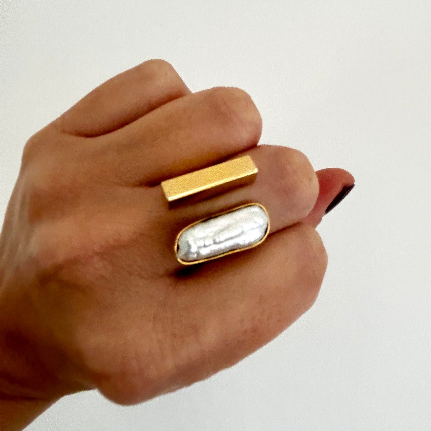 BAROQUE BAGUETTE DREAMSHINES PEARL ring