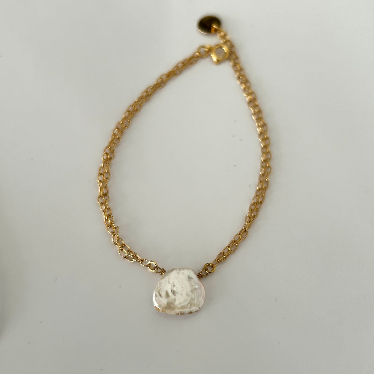 THE ONE BAROQUE PEARL clasp bracelet by DREAMSHINES