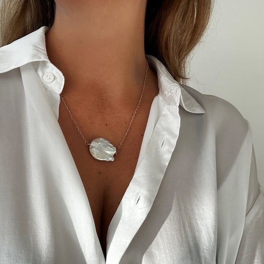 THE ONE PEARL necklace