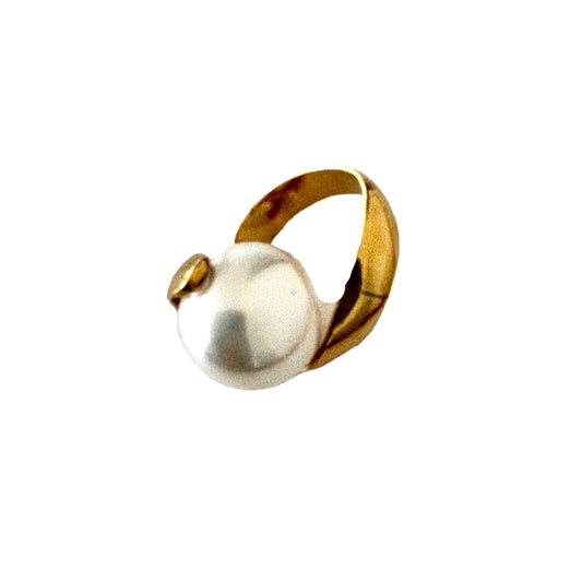 SPIRAL PEARL ring by DREAMSHINES