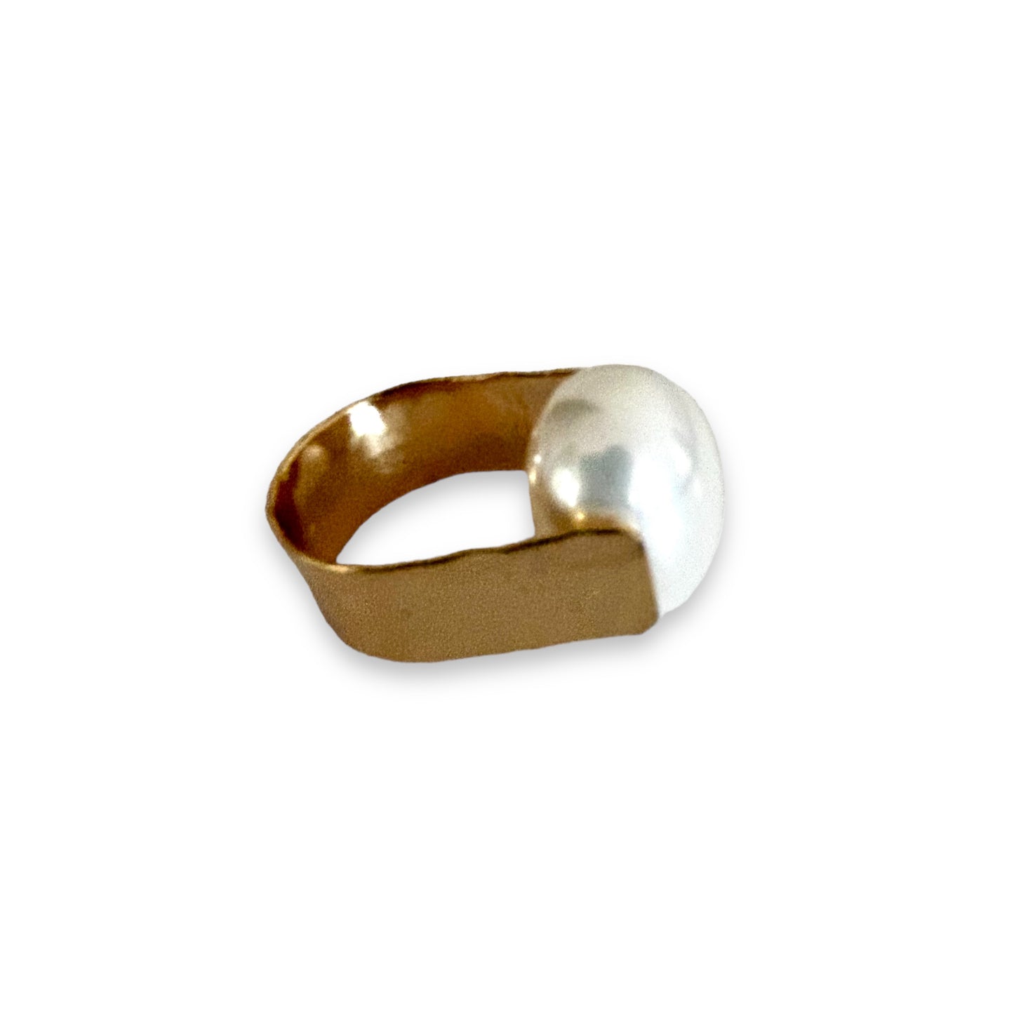 SIMPLY BEAUTIFUL PEARL ring