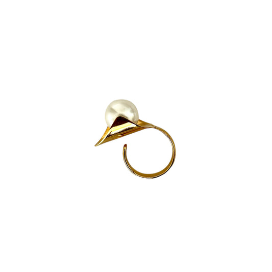 THE ONE PEARL ring by DREAMSHINES